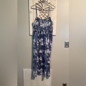 Old Navy blue/white tie dye sundress calf length size M